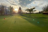 Projet immobilier à Sherbrooke : un développement résidentiel de 16 terrains en bordure du Golf Longchamp